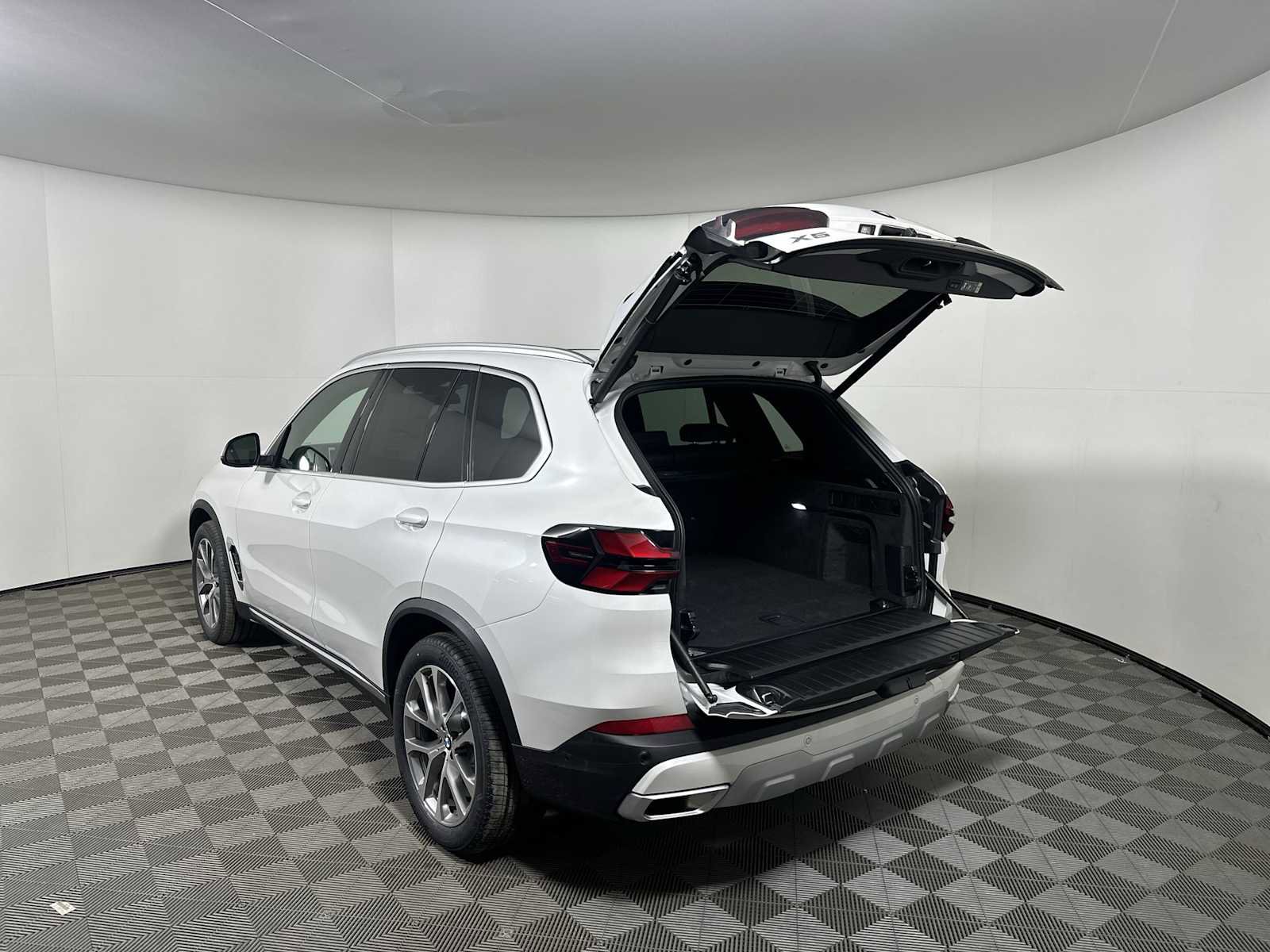 New 2026 BMW X5 xDrive40i image 21