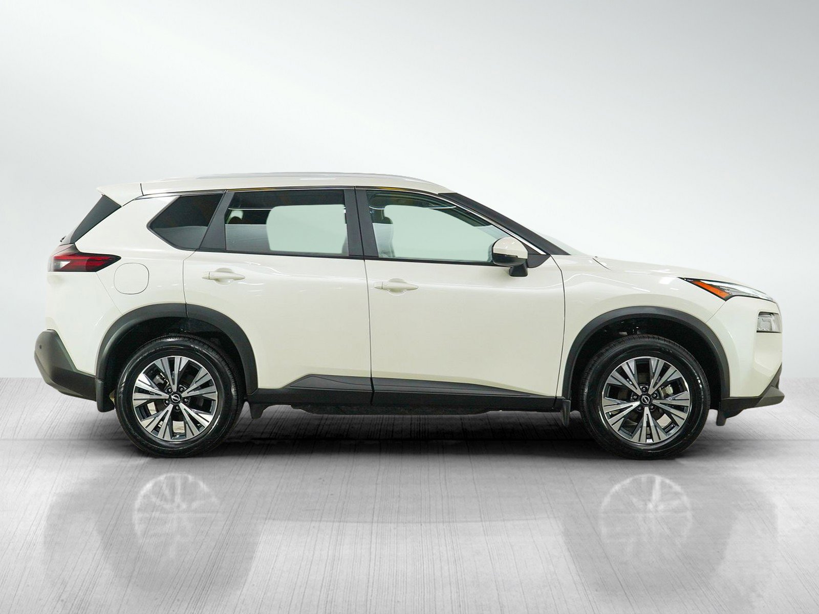 Used 2023 Nissan Rogue SV w/ SV Premium Package AWD/4WD image 6