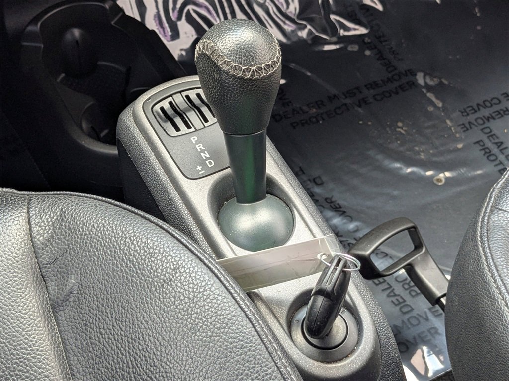 Used 2015 smart fortwo passion image 20