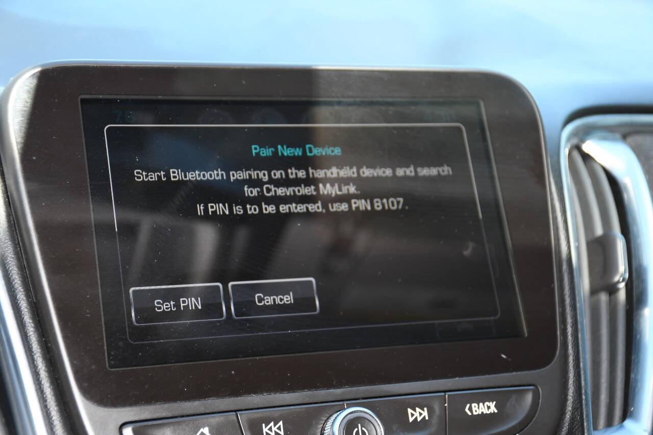 Used 2018 Chevrolet Malibu LT FWD image 38