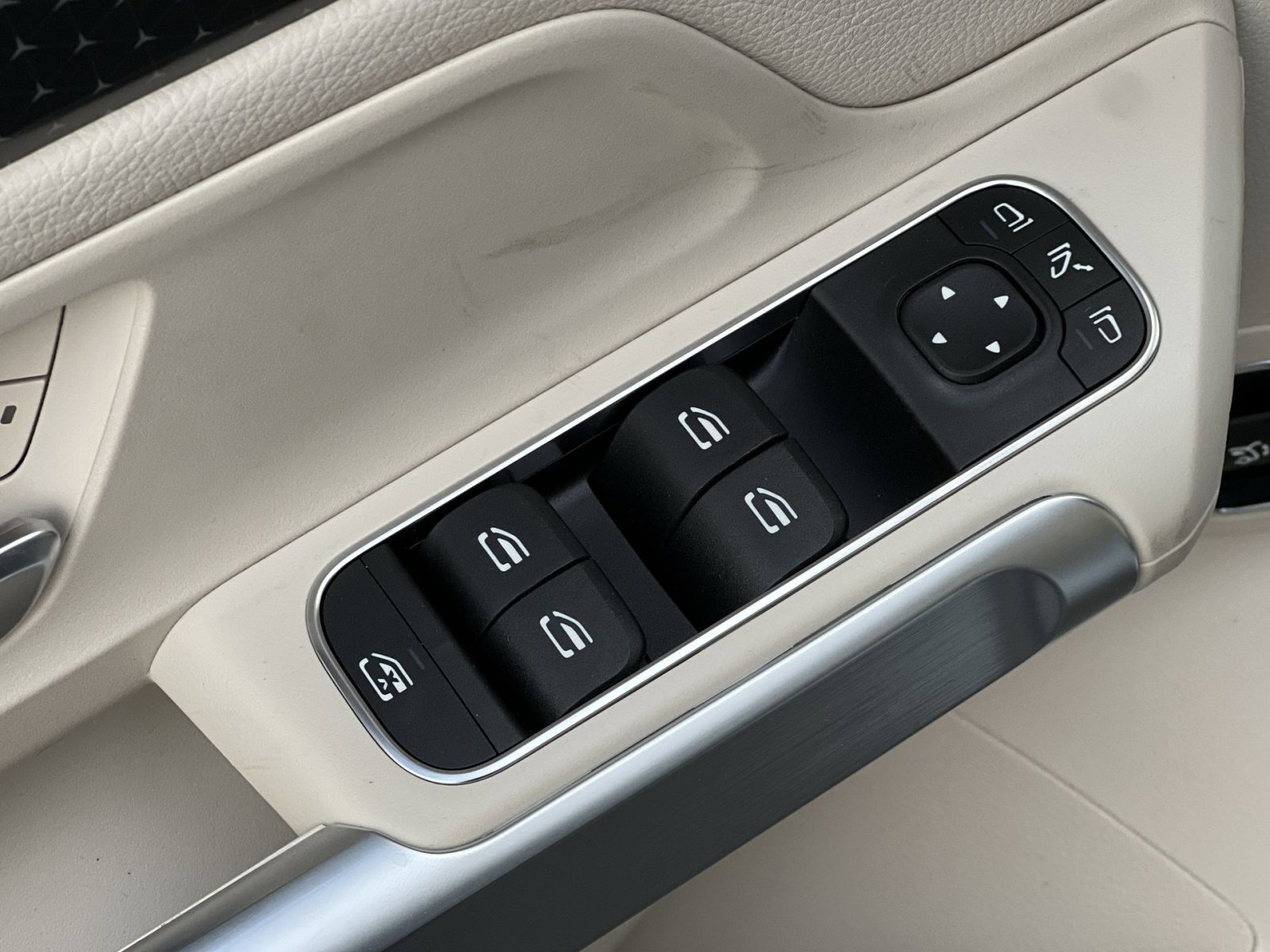 New 2026 Mercedes-Benz GLB 250 GLB 250 image 13