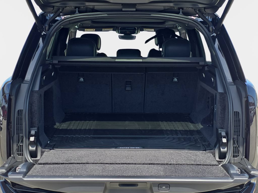 New 2026 Land Rover Range Rover SE AWD/4WD image 12