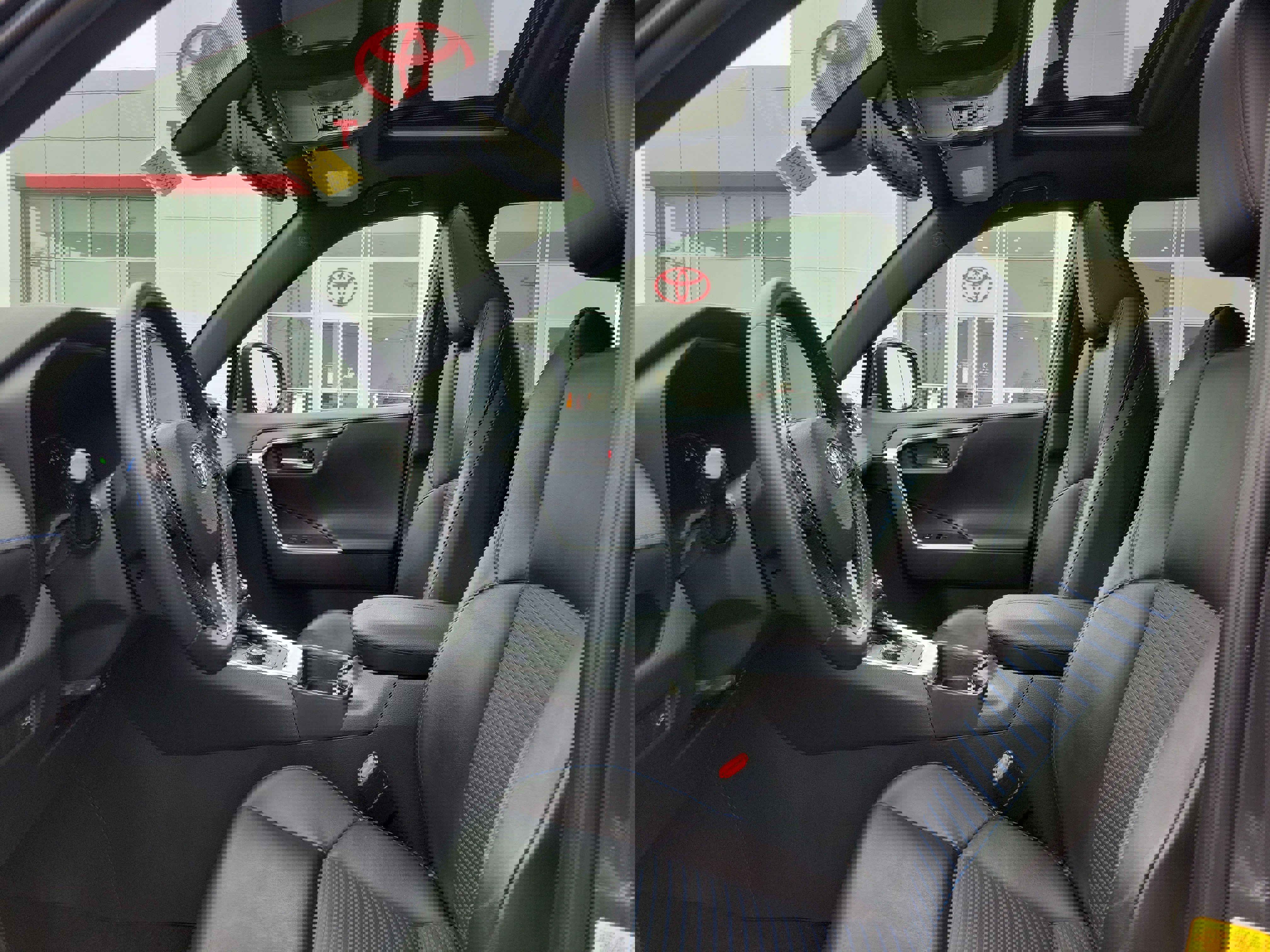 Used 2020 Toyota RAV4 XSE w/ Carpet Mat Package image 15