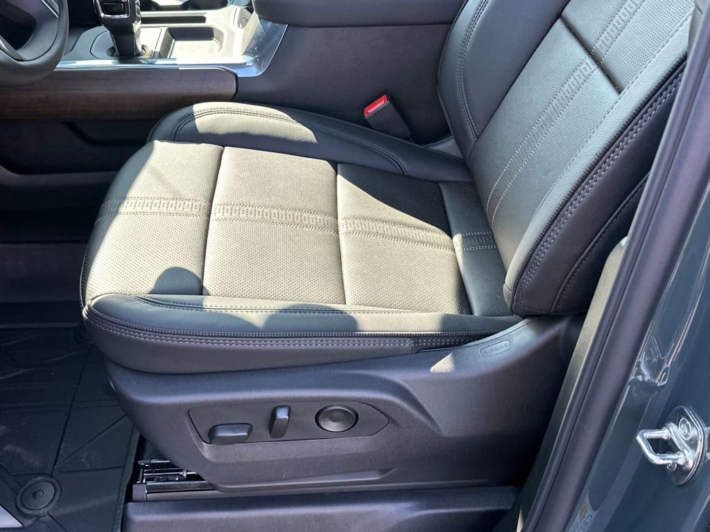 New 2026 Chevrolet Silverado 1500 High Country w/ High Country Premium Package image 12