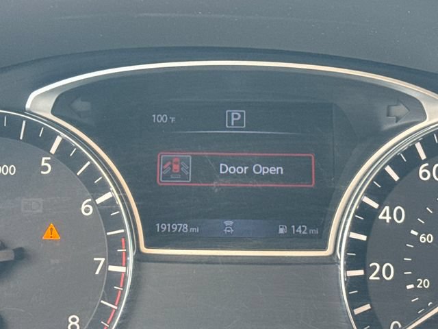 Used 2020 Nissan Pathfinder S FWD image 17