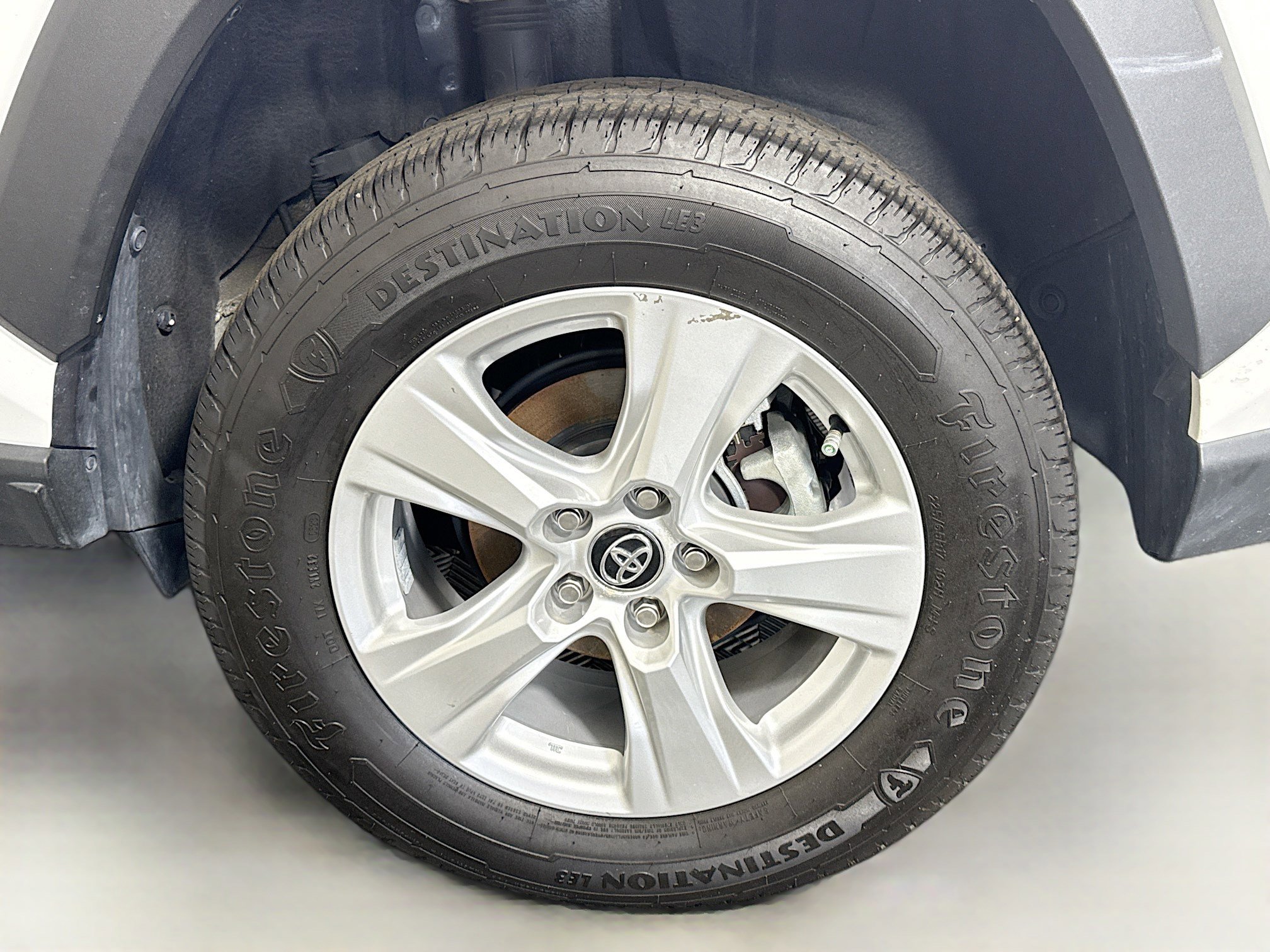 Used 2021 Toyota RAV4 XLE image 37