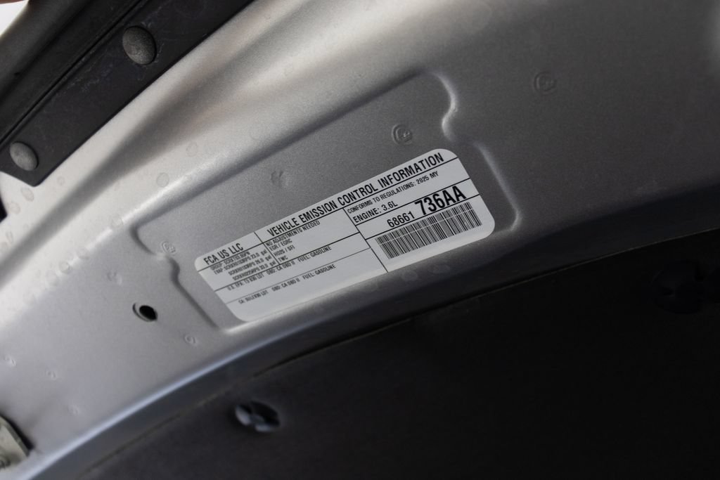 Used 2025 RAM 1500 Big Horn AWD/4WD image 35