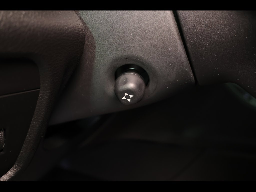 Used 2022 Jeep Grand Cherokee Overland w/ Luxury Tech Group IV image 30