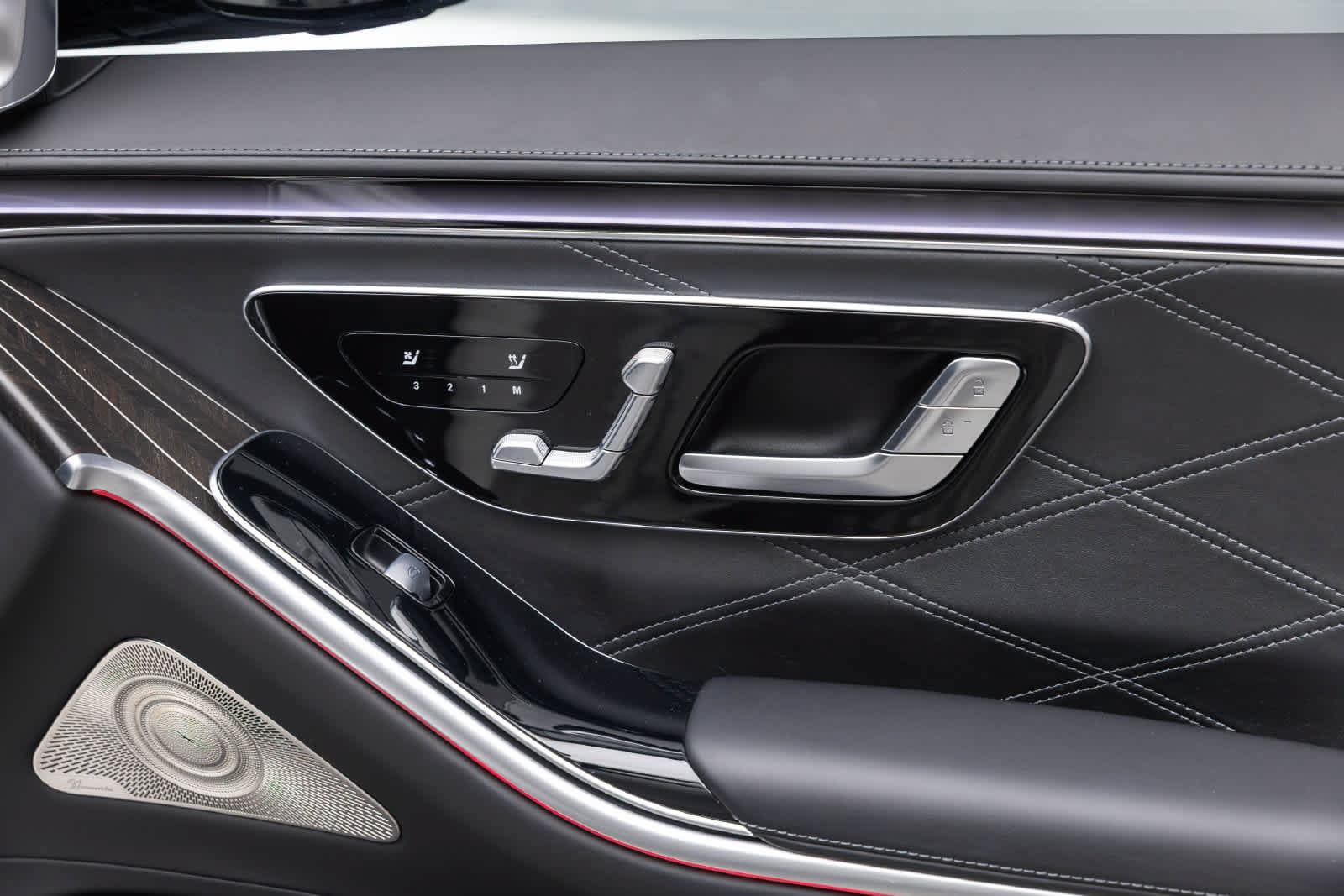 Used 2024 Mercedes-Benz Maybach S 680 4MATIC image 51