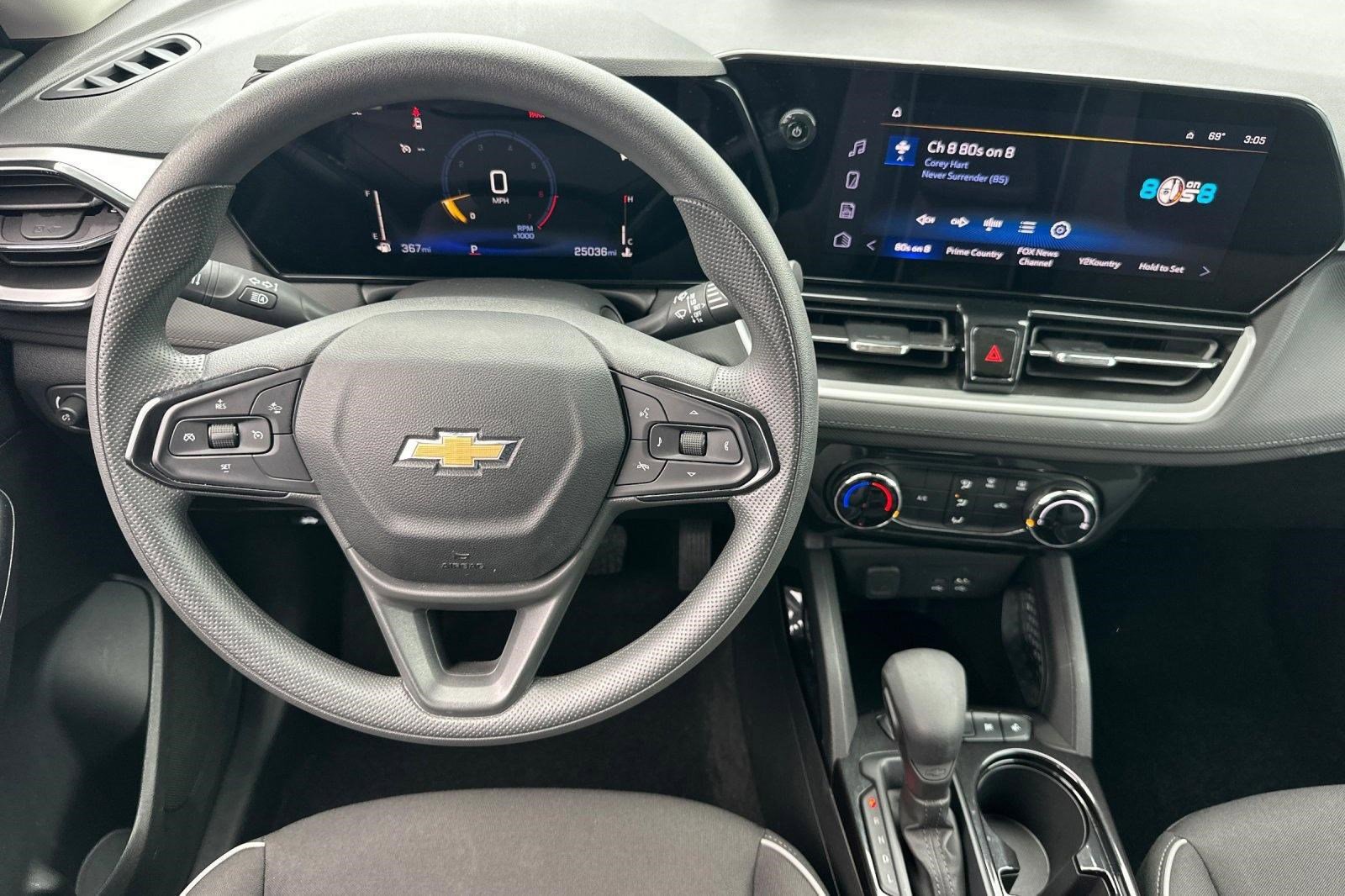 Used 2025 Chevrolet TrailBlazer LT image 28