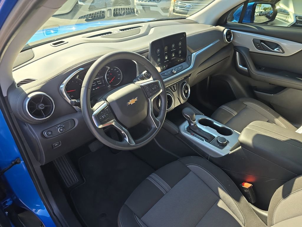 Used 2025 Chevrolet Blazer LT image 20