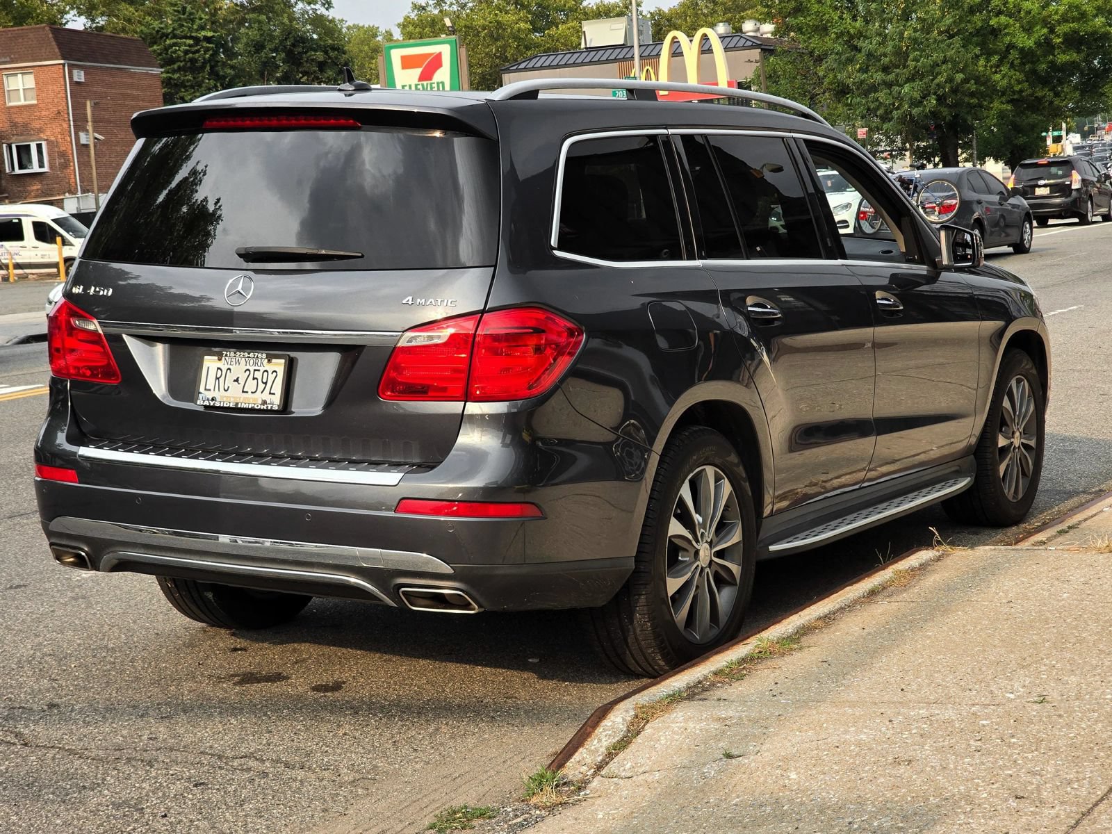 Used 2016 Mercedes-Benz GL 450 4MATIC image 8