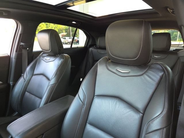 Used 2021 Cadillac XT4 Premium Luxury w/ Sun And Sound Package AWD/4WD image 24