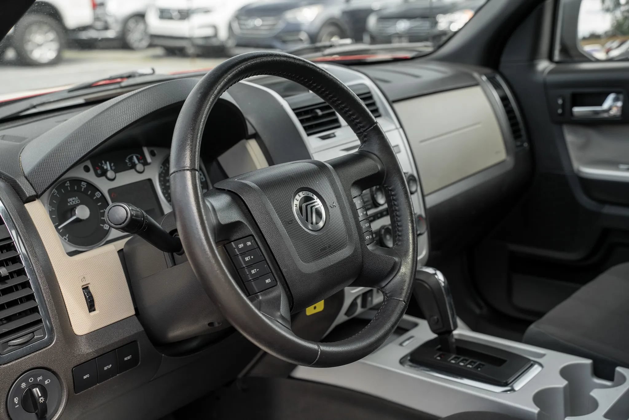 Used 2010 Mercury Mariner 4WD image 15