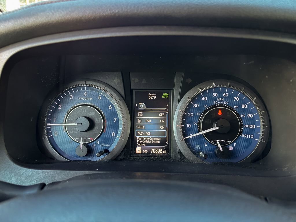 Used 2019 Toyota Sienna XLE image 30