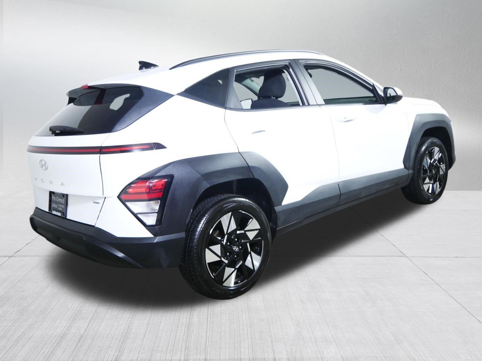 Used 2025 Hyundai Kona SEL AWD/4WD image 7
