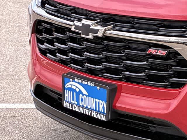 Used 2026 Chevrolet Trax RS w/ Sunroof Package FWD image 12
