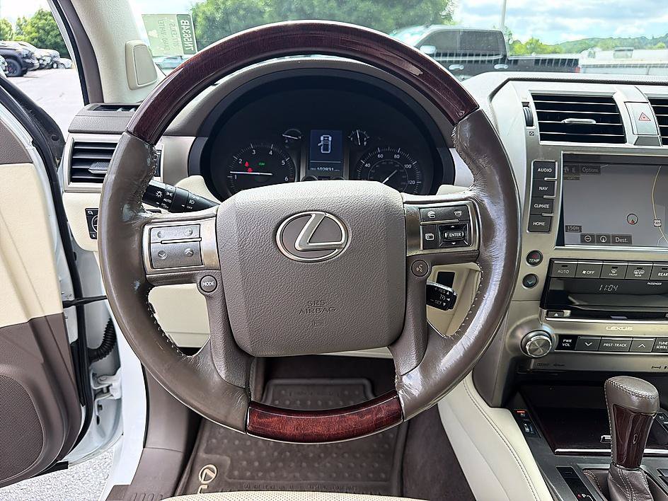 Used 2017 Lexus GX 460 Premium w/ Premium Package AWD/4WD image 13