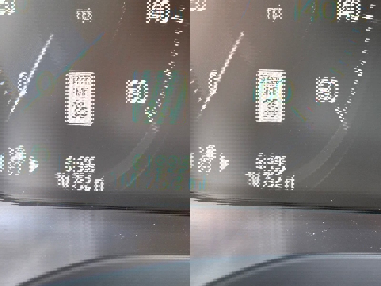 Used 2018 Volvo XC60 T8 Inscription image 19