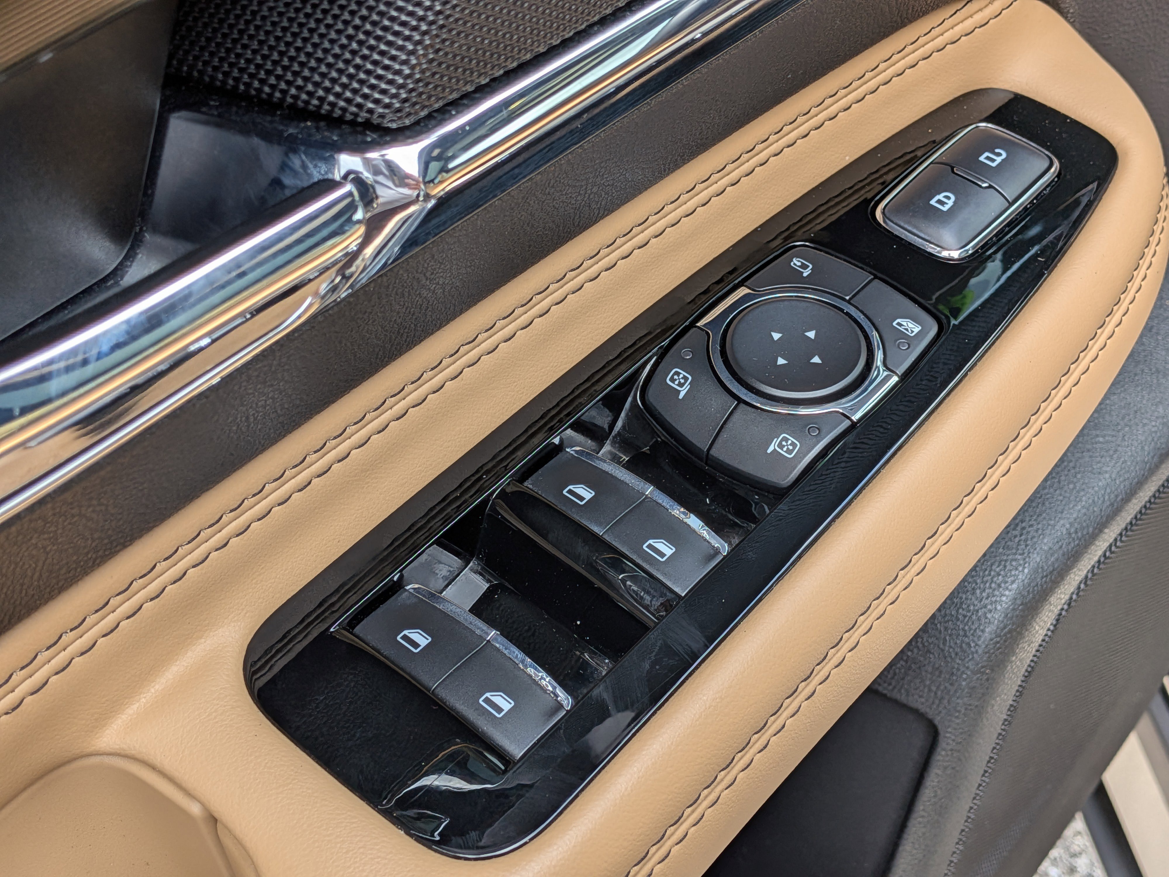 Used 2021 Lincoln Corsair Reserve FWD image 23