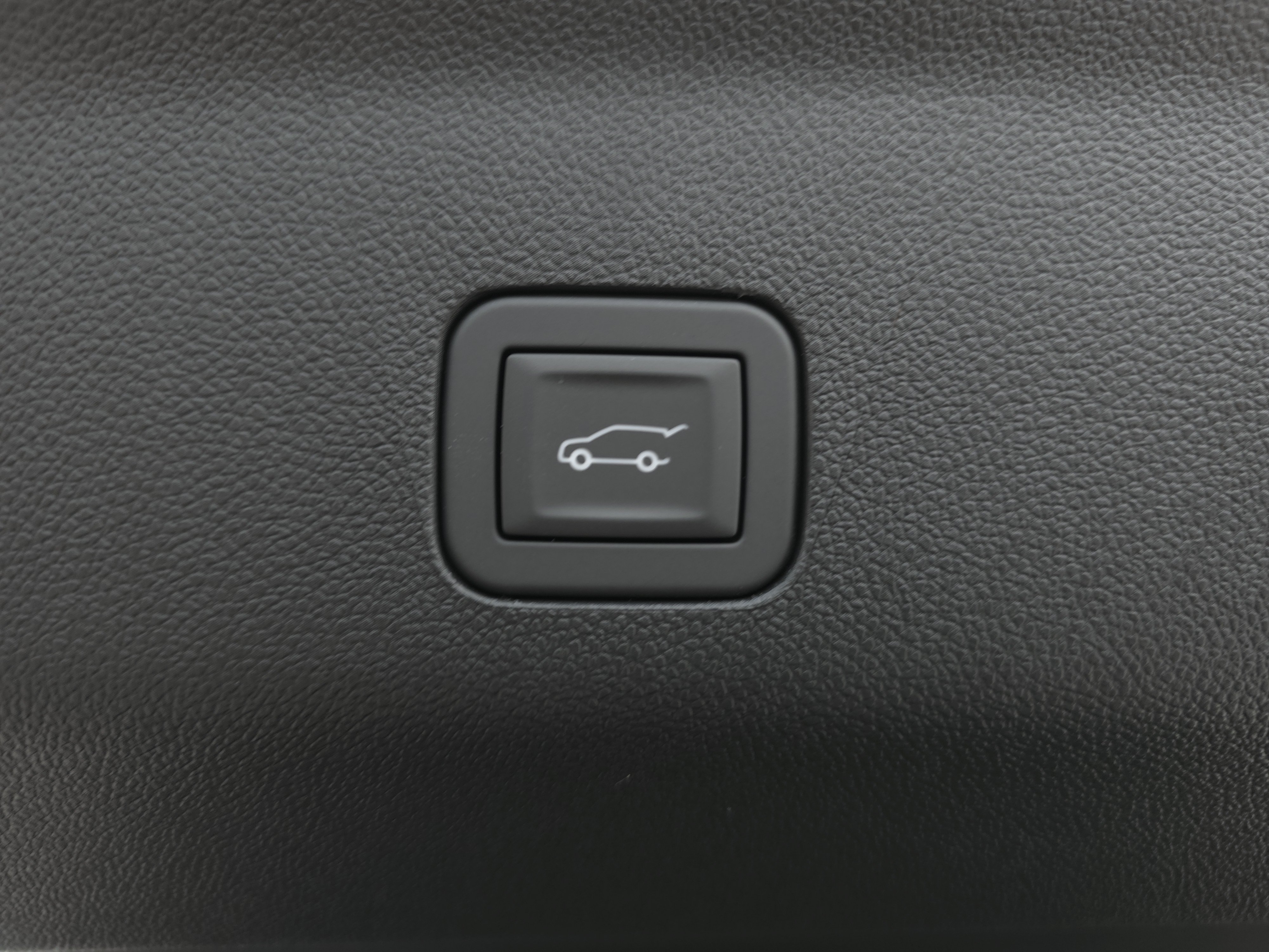 New 2026 GMC Yukon XL AT4 Ultimate w/ LPO, Floor Liner Package AWD/4WD image 46