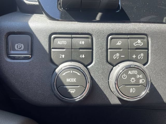 New 2026 Chevrolet Silverado 2500 ZR2 AWD/4WD image 20