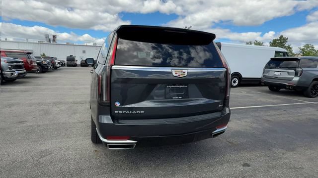 Used 2022 Cadillac Escalade ESV Premium Luxury Platinum AWD/4WD image 7