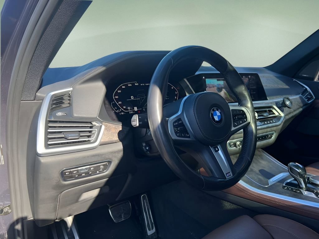Used 2021 BMW X5 M50i w/ Premium Package image 11