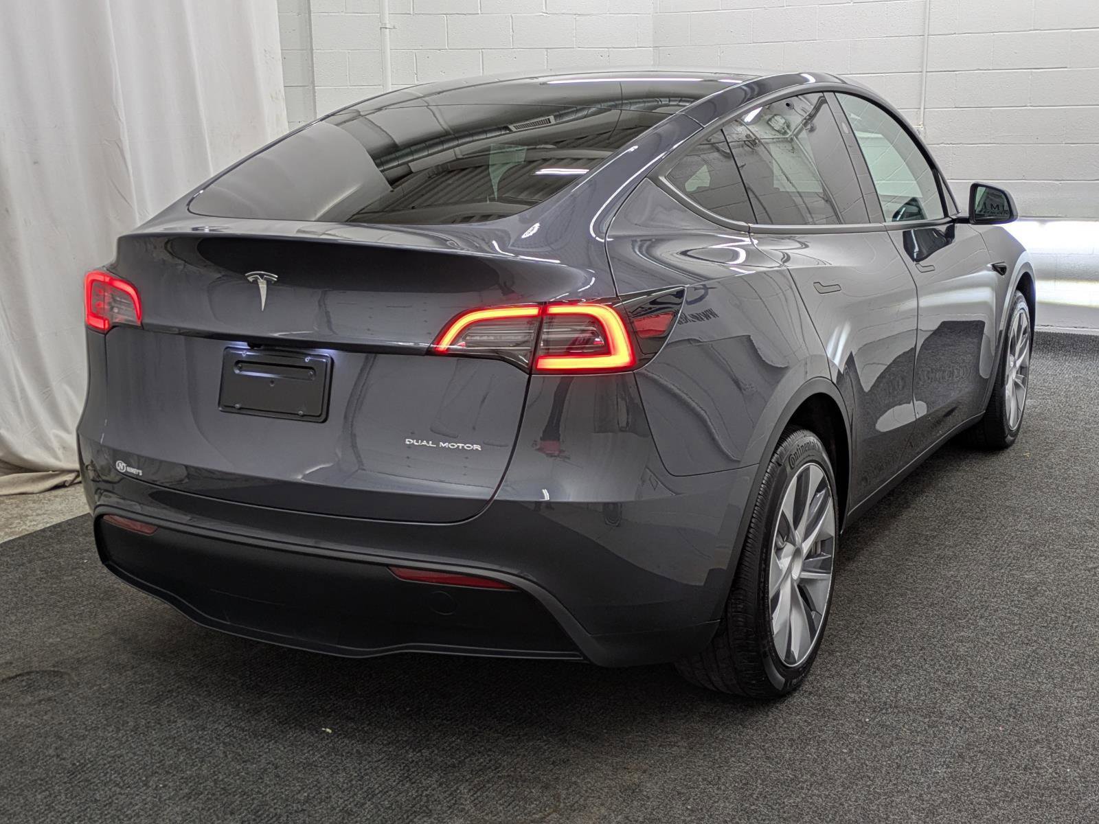 Used 2023 Tesla Model Y Long Range image 2