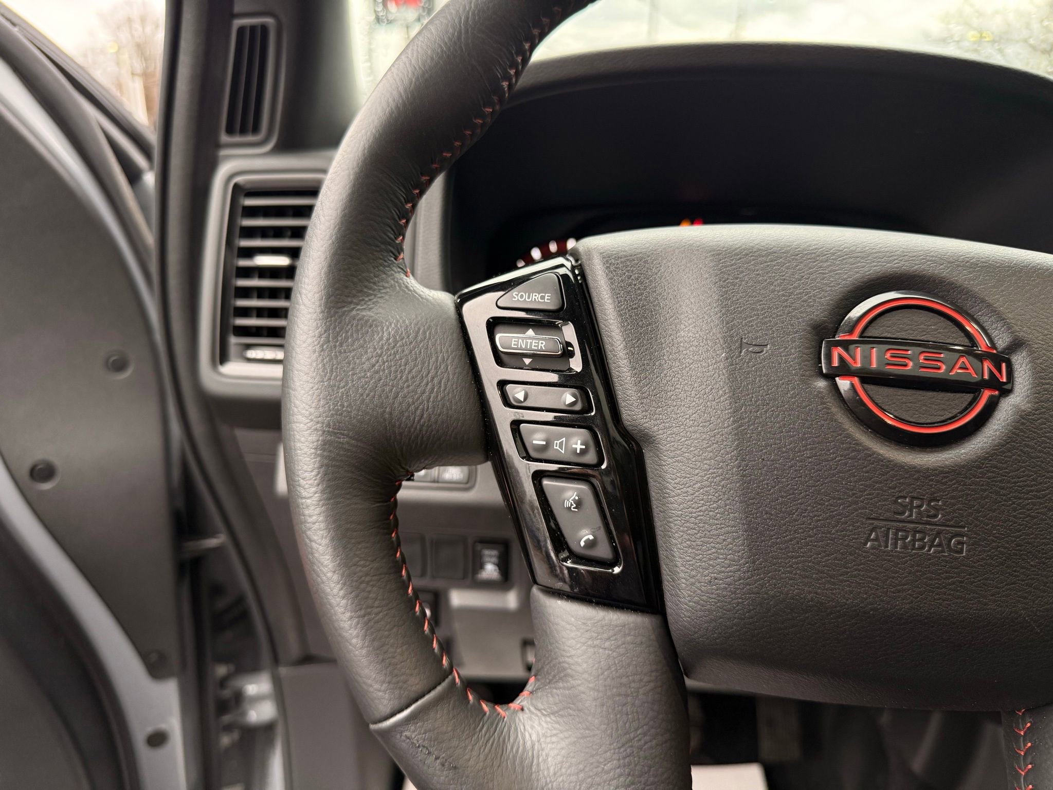 Used 2024 Nissan Frontier PRO-4X w/ Pro Premium Package image 54