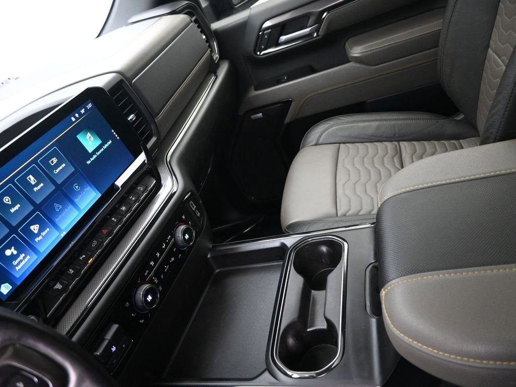 Used 2024 Chevrolet Silverado 2500 ZR2 w/ Technology Package AWD/4WD image 20