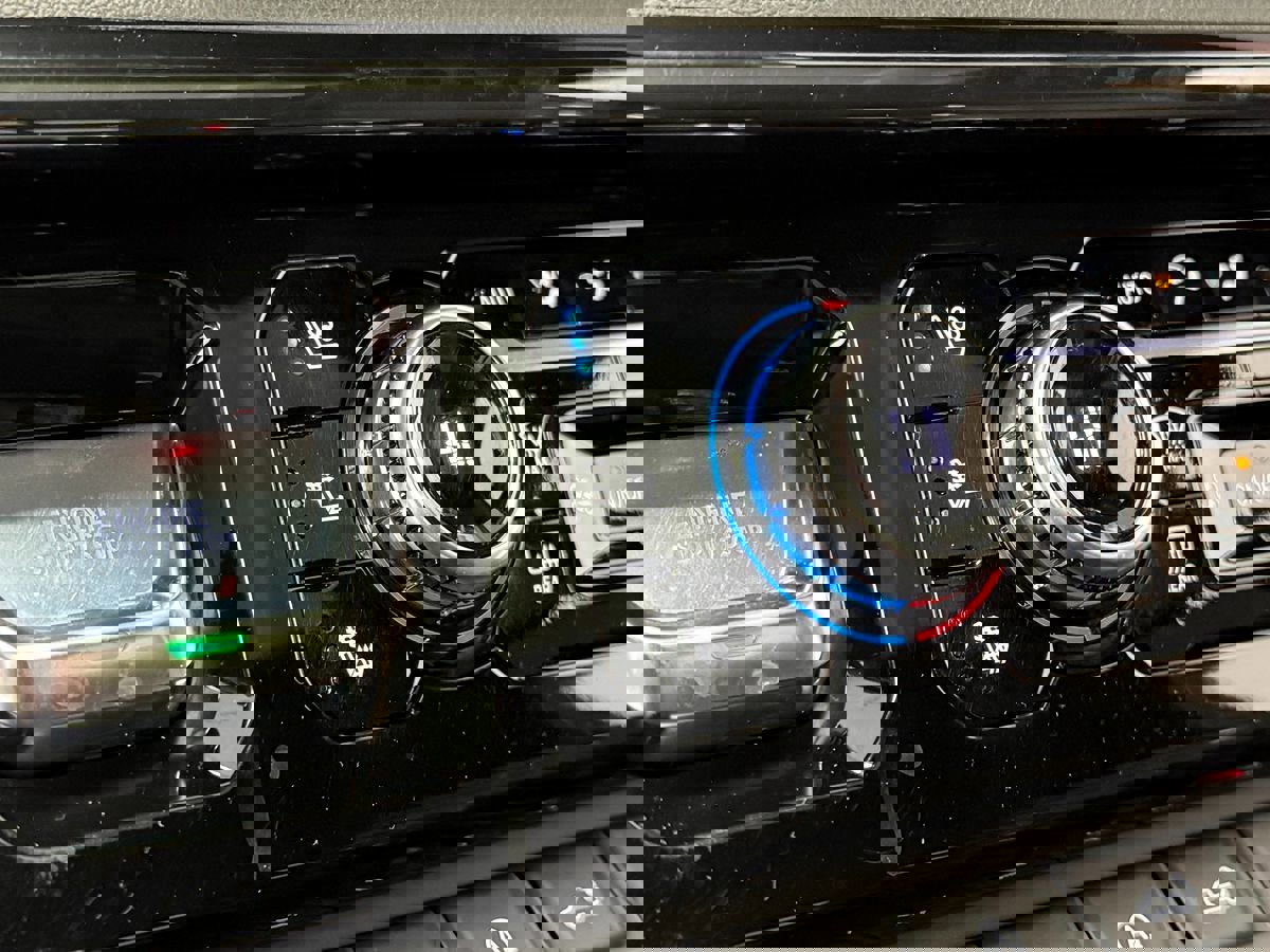 Used 2022 GMC Sierra 1500 AT4 image 31