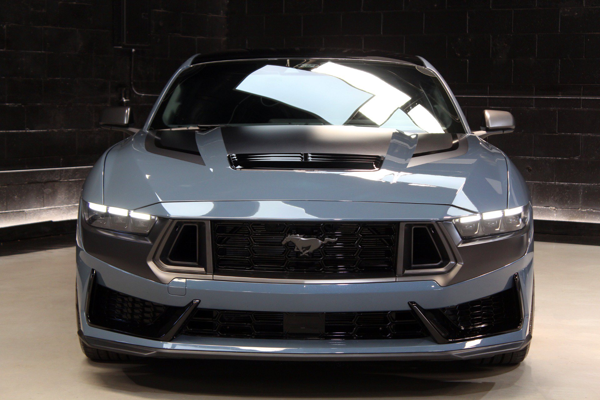 Used 2025 Ford Mustang Dark Horse RWD image 13