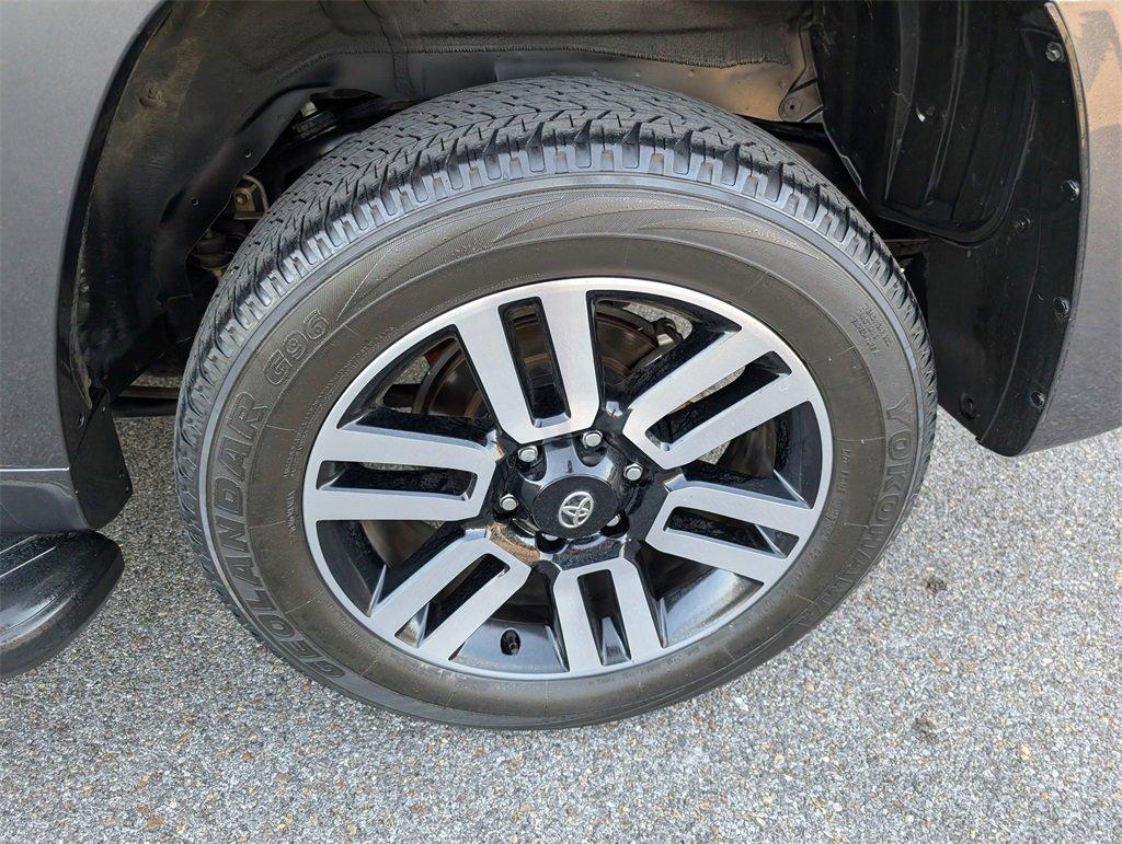 Used 2023 Toyota 4Runner Limited image 32