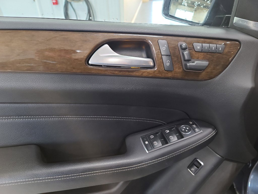Used 2014 Mercedes-Benz ML 350 4MATIC image 9