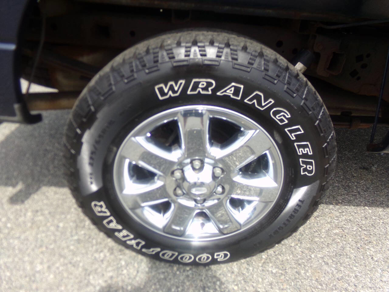 Used 2013 Ford F150 XLT w/ Luxury Equipment Group AWD/4WD image 18