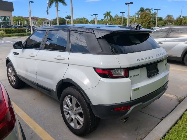 Used 2017 Land Rover Range Rover Evoque SE Premium AWD/4WD image 4