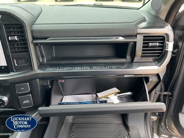 New 2026 Ford F350 Lariat image 43