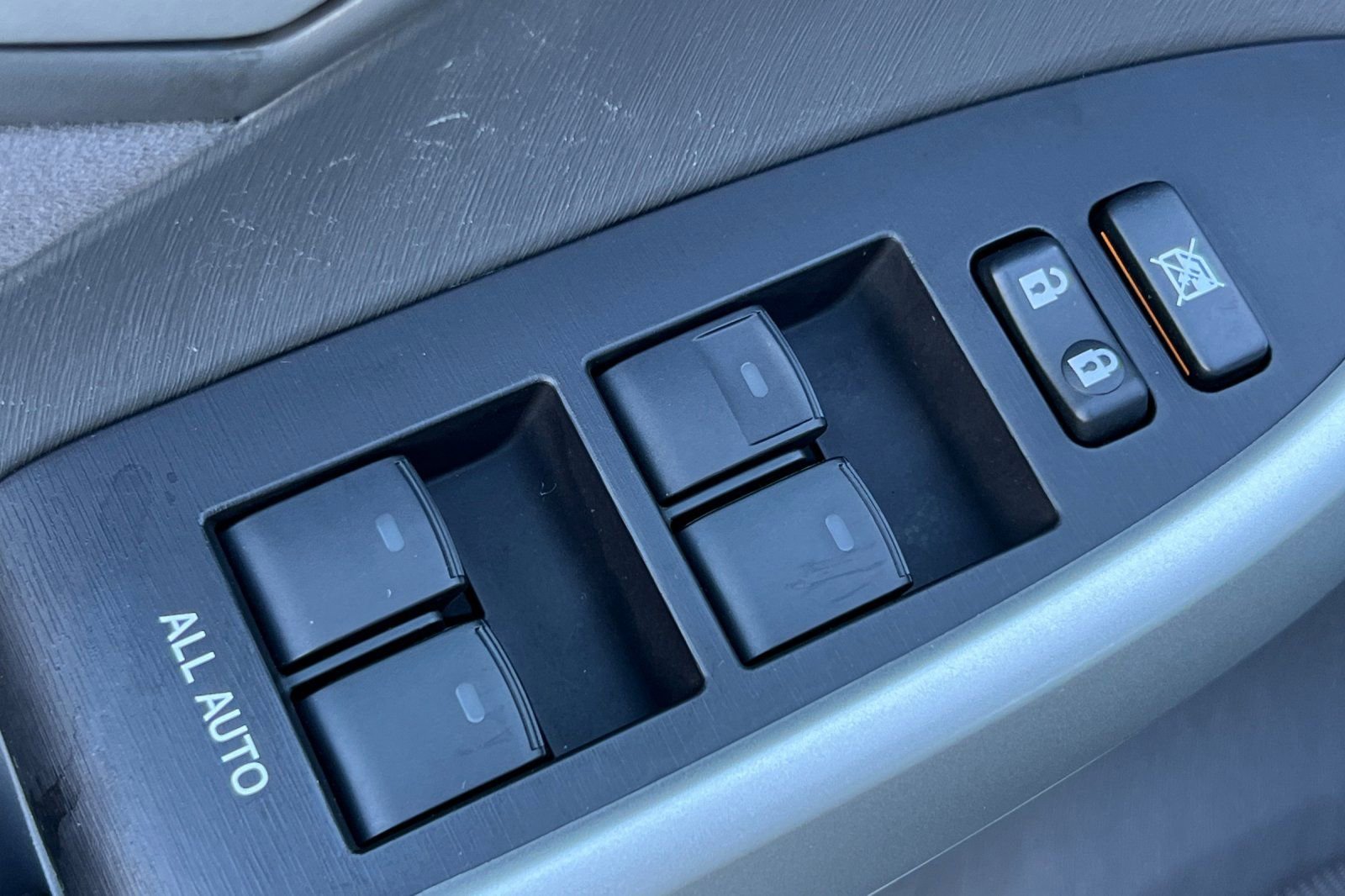 Used 2010 Toyota Prius Two image 17