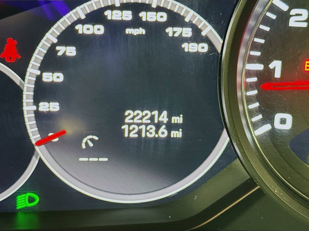 Used 2022 Porsche Cayenne GTS image 34
