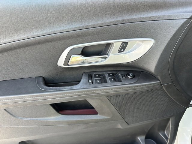 Used 2013 Chevrolet Equinox LS image 3