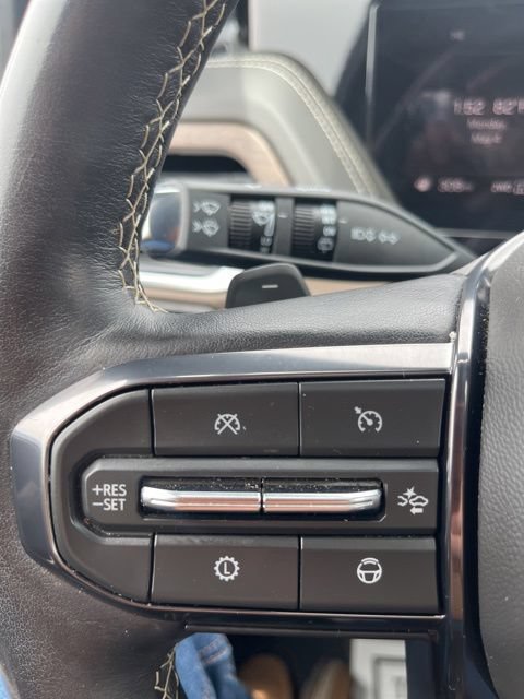 Used 2025 GMC Yukon XL Denali Ultimate w/ LPO, Floor Liner Package AWD/4WD image 22