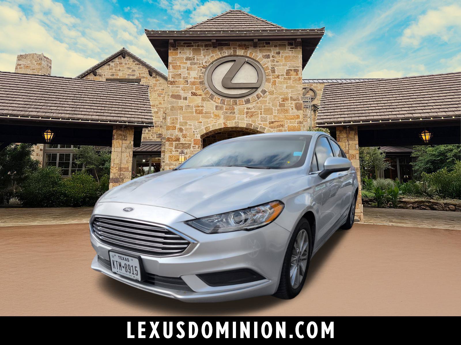 Used 2017 Ford Fusion SE w/ Fusion SE Technology Package