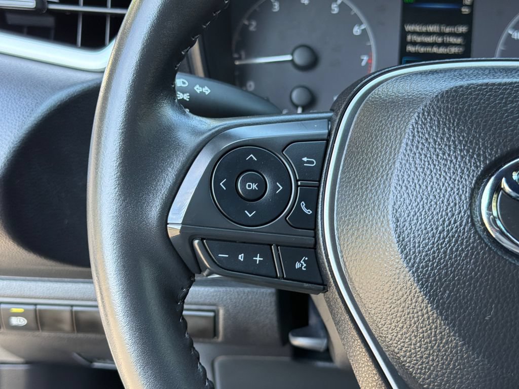 Used 2025 Toyota Corolla SE FWD image 23