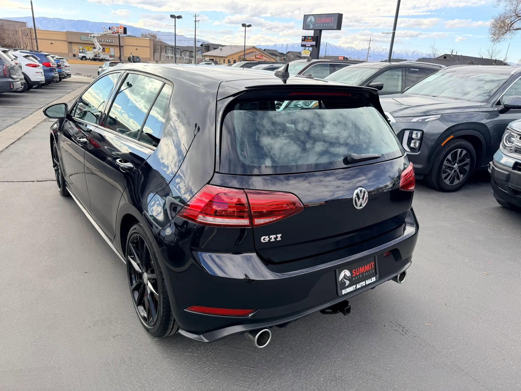 Used 2021 Volkswagen GTI SE image 5