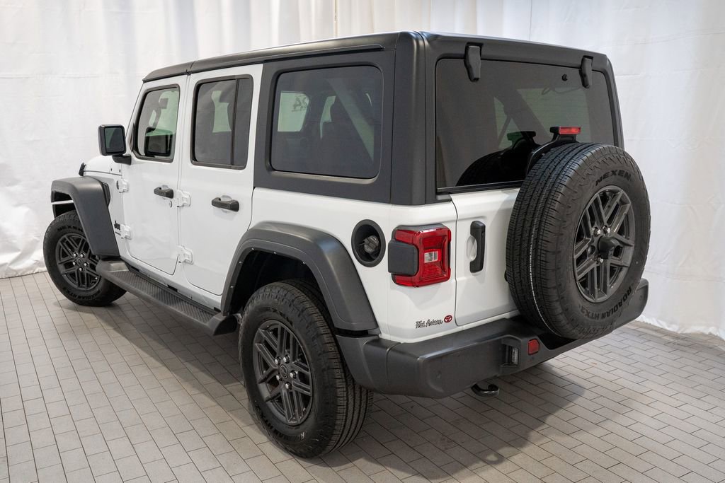 Used 2024 Jeep Wrangler Sport S image 4