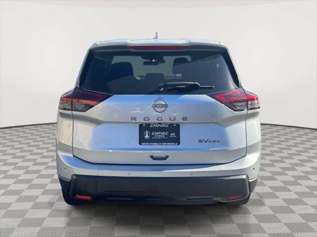 Used 2024 Nissan Rogue SV AWD/4WD image 5