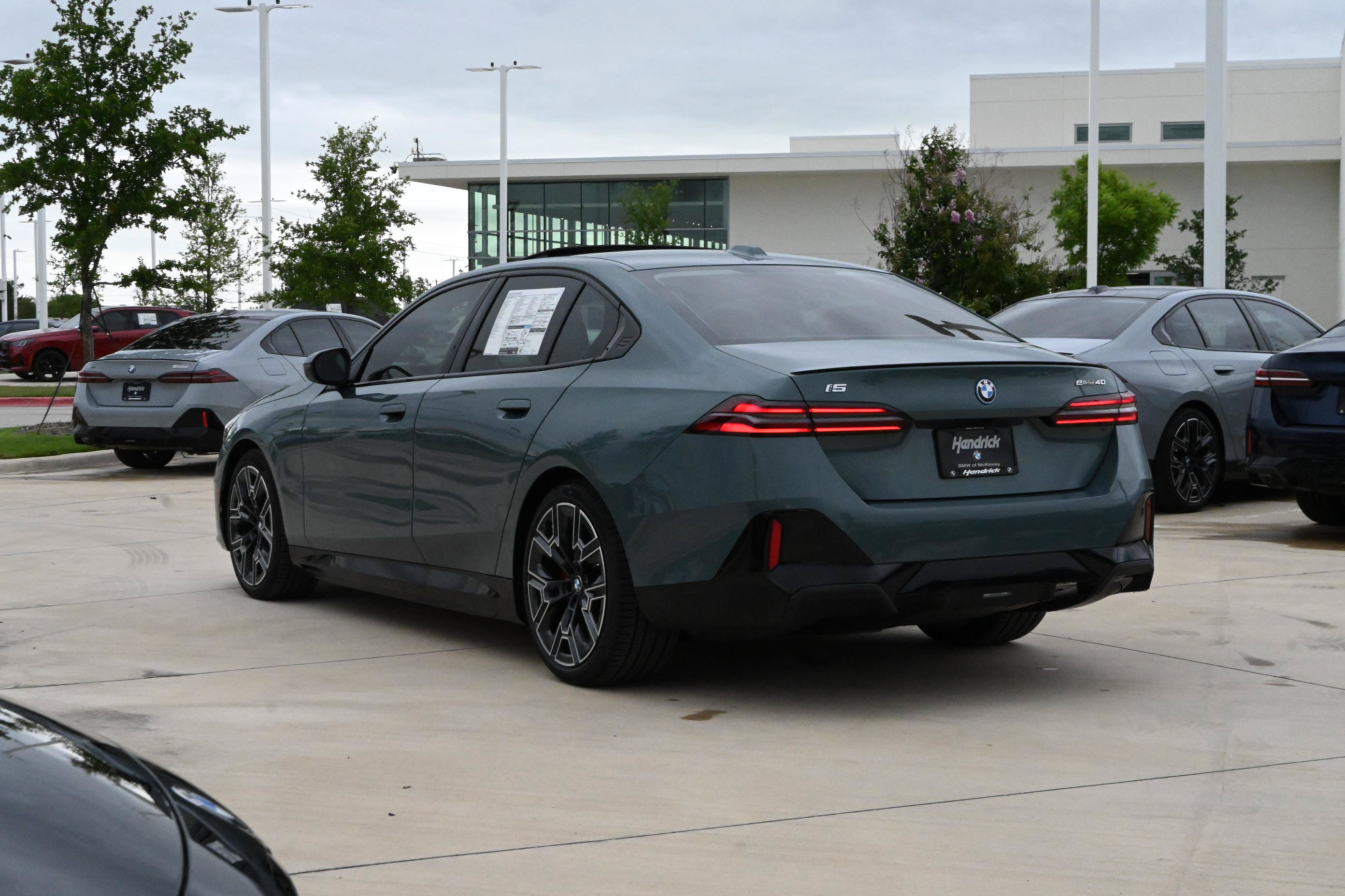 New 2027 BMW i5 eDrive40 w/ M Sport Package RWD image 6
