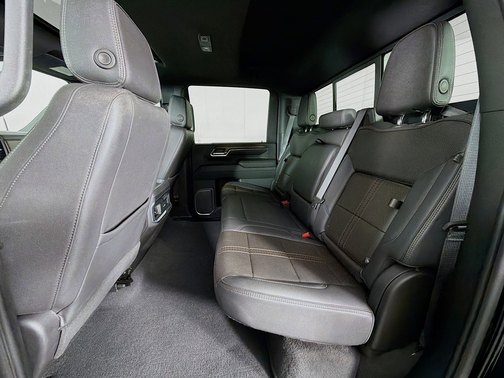 Used 2024 Chevrolet Silverado 2500 High Country w/ High Country Premium Package image 23