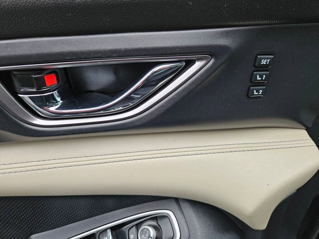 Used 2019 Subaru Ascent Limited w/ Popular Package #3 image 19